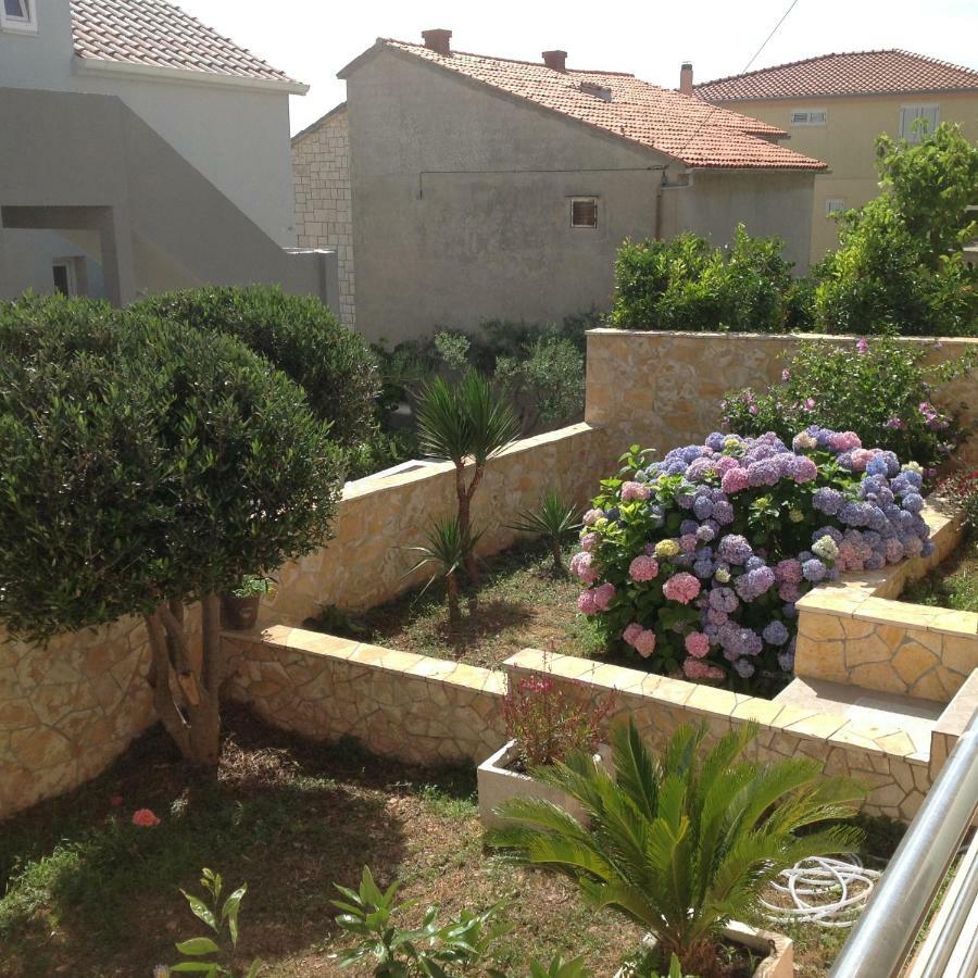 Apartments Kristina Hvar Town Bagian luar foto